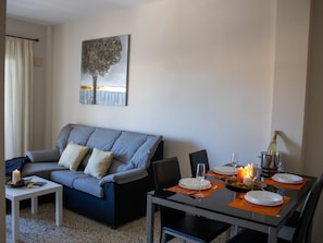 Dining - PUESTA DE SOL RENTALS 3BJ (PLAYA SAN JUAN)