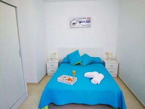 1 bedroom, iron/ironing board, internet, bed sheets