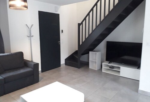 Maison Neuve Proche Chinon