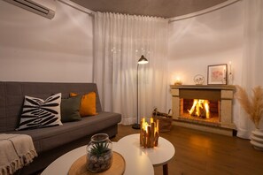 Télévision, cheminée