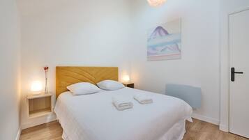 1 chambre, bureau, fer et planche à repasser, Wi-Fi gratuit