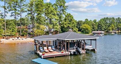 FLIPFLOP INN on PARADISE POINT - 5Bdr/4Bth-Outdoor Oasis-Waterfront, Dock, Beach