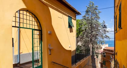 Ferienwohnung "Casa la Fortezza" strandnah mit Terrasse und WLAN