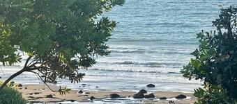 Charming Beach Bach with Ocean Views