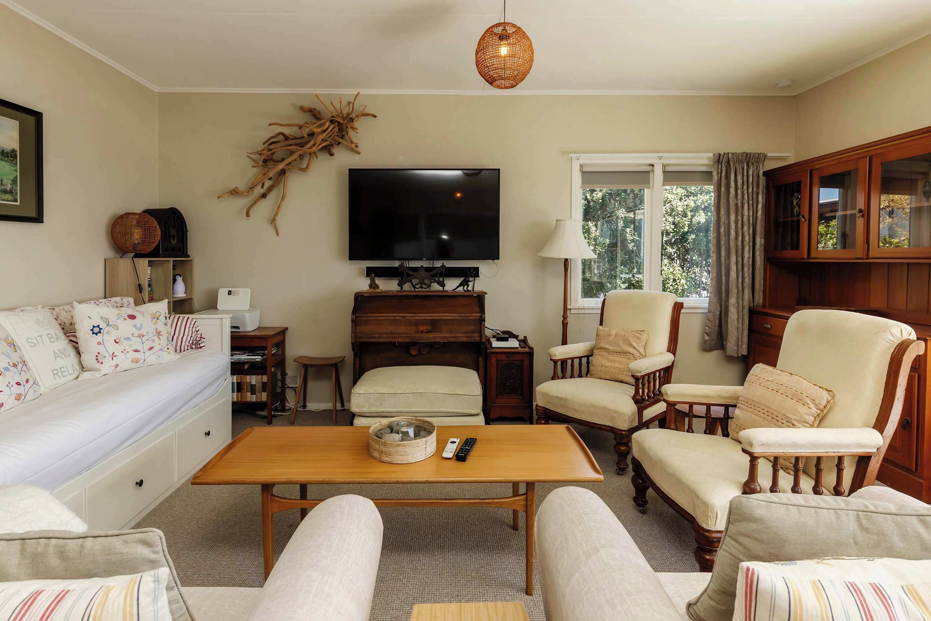 Televisio, pöytäjalkapallopöytä