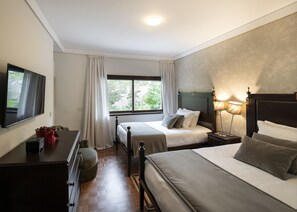 Superior Twin Room | 1 bedroom, hypo-allergenic bedding, individually decorated