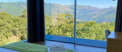 2 bedrooms, desk, travel crib, WiFi