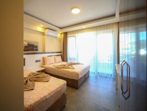 Interior detail - Şahser Liva Otel (Erdek)