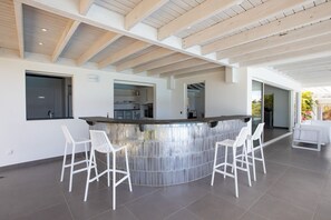 Dining - No Limit (2/3 Rooms) Luxury villa (Les Terres Basses)