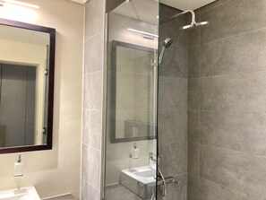 公寓 (0 Bedroom) | 浴室 | 毛巾