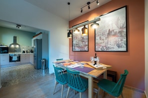 Dining - Tinas Home - Kalamata Mediterranean Suites & Villas (Kalamata)
