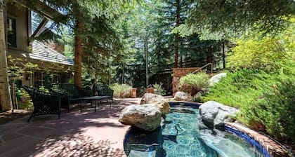 Pinehurst Townhomes #4 1 Bedroom Townhouse by RedAwning