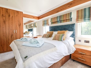 3 室のベッドルーム、客室ごとに異なる装飾、客室ごとに異なるインテリア、WiFi (無料)