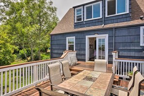 Outdoor dining - The Old McCullough Home w/ Rooftop Deck, View (North Bend)