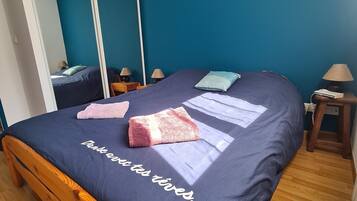 2 chambres, fer et planche Ă repasser, lit parapluie, Wi-Fi