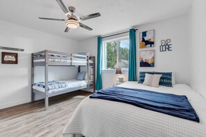 2 chambres, bureau, fer et planche à repasser, Wi-Fi gratuit