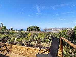 Cottage | Balcony - Trem Y Morfa (Newport)