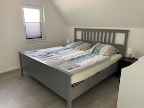 2 bedrooms, free WiFi, bed sheets