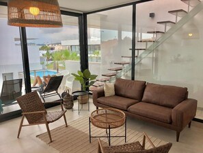 Smart TV - Beautiful new penthouse with large private roof terrace, 400m from the beach (Mar de Cristal)