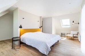 4 habitaciones, tabla de planchar con plancha y wifi gratis