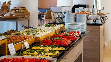 Gratis frukostbuffé varje dag