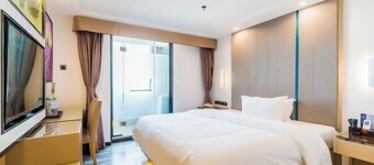 Wuchuan Cafeir Hotel