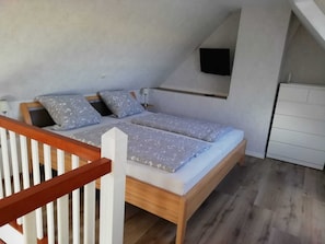 2 quartos, berço de viagem, Wi-Fi de cortesia