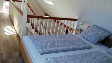2 Schlafzimmer, Reisekinderbett, kostenloses WLAN, Rollstuhlgeeignet
