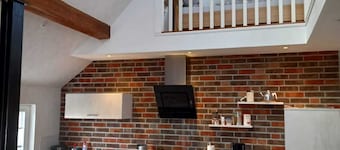 Core-serviced apartment directly on the small dike for up to 4 people