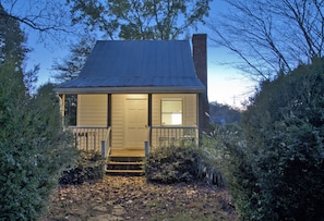 Room - Red Hill Bed and Breakfast (Lovingston)