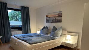 Suite, privat bad, hageutsikt (Hinterhaus Wohnung 3) | 1 soverom