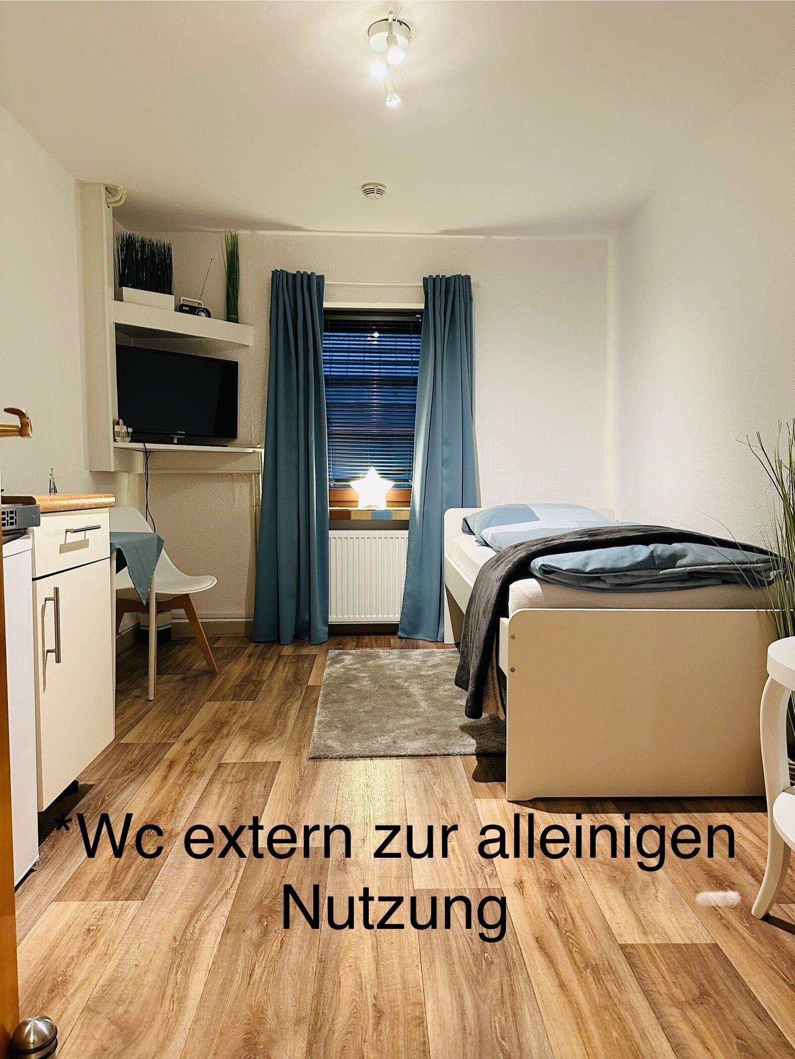 Classic Single Room, Private Bathroom, Courtyard View (Knechtsand) | Interior