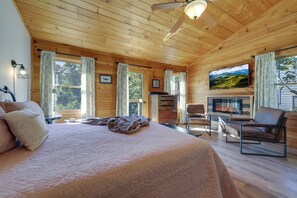 3 chambres, fer et planche à repasser, Wi-Fi, draps fournis