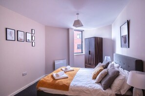 1 chambre, fer et planche à repasser, Wi-Fi, draps fournis