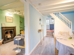 Cottage | Interior