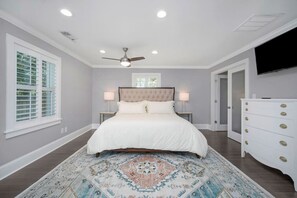 4 bedrooms, desk, iron/ironing board, travel cot - Spacious James Island 4br/3.5ba House with Pool! (Charleston)