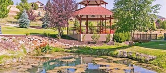 231 • 4-Star Zermatt Resort Double Queen Suite