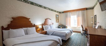 231 | Swiss-Inspired 2Q Suite in Midway + Pool