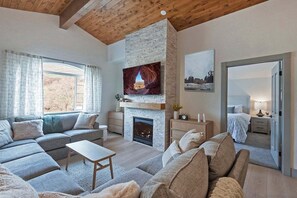 Smart TV, chimenea