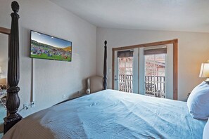 2 bedrooms, desk, free WiFi, bed sheets