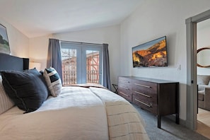 2 habitaciones, escritorio, wifi gratis y ropa de cama