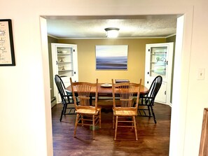 Dining - Riverfront Cottage and Cabana. 3-bedroom, 2 bath on the Lazy, Great Chazy, River (Champlain)