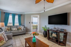 TV - Condo with private balcony, pool, grills, central AC, & W/D (Navarre Beach)