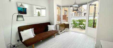 TV connectée, Netflix, livres, services de streaming