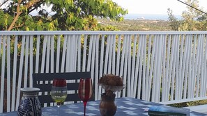 Outdoor dining - PRETTY VILLA, independent, close to the beach, the mountains, the shops! (VENTISERI)