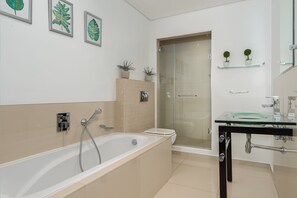 Comfort Apartment | Bathroom - Infinity 502 (Cape Town)
