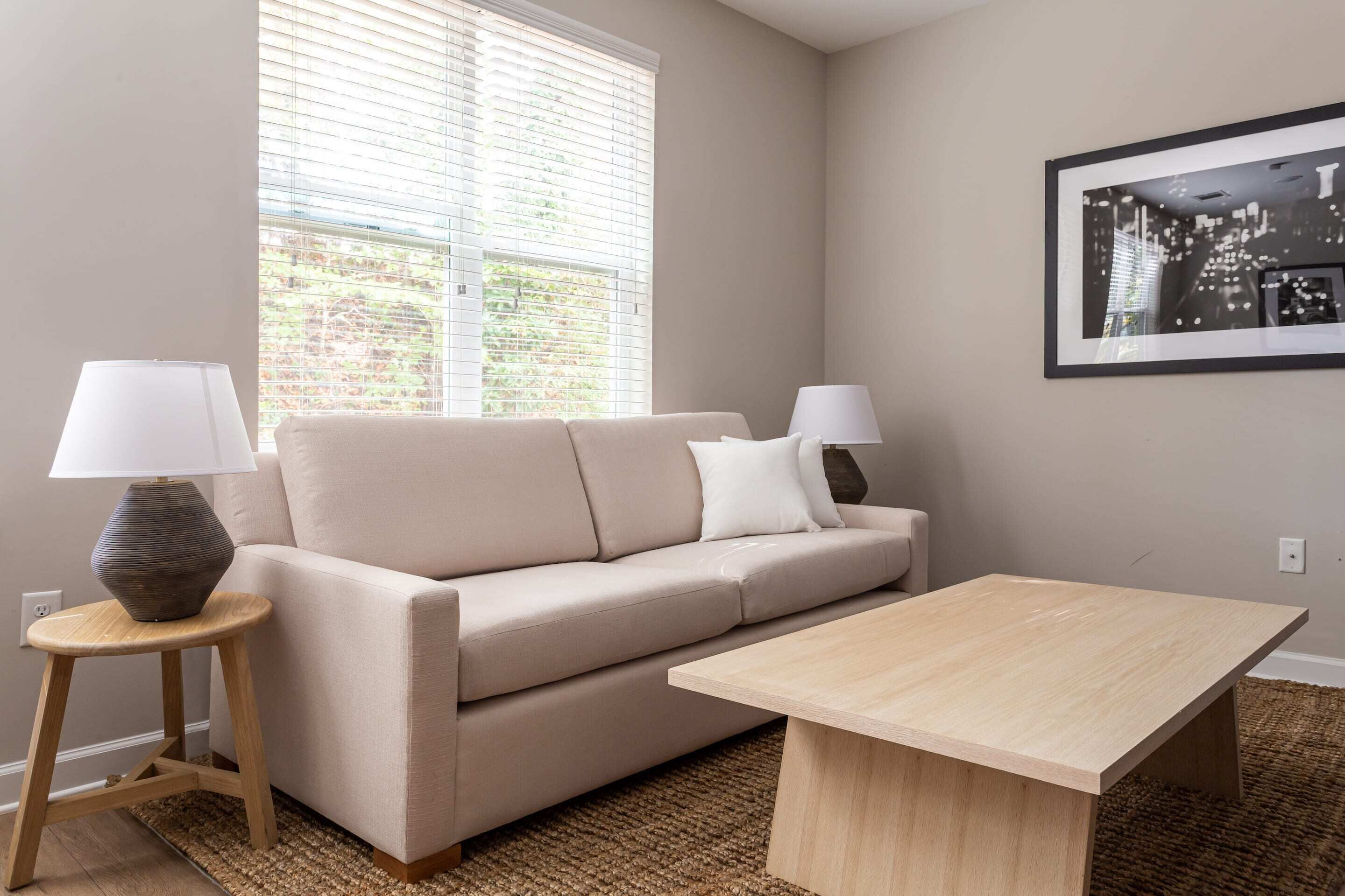 Kasa | Sunny Space with Wifi + Amenities | Charlotte