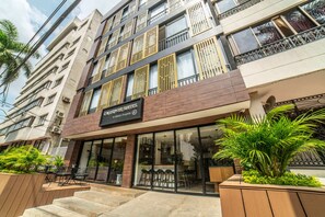 Front of property - Cali River Suites (Cali)