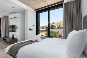 Studio Bisnis | Pemandangan dari kamar