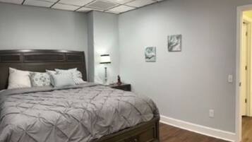 1 camera, una scrivania, Wi-Fi, lenzuola